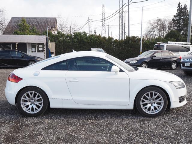 ＴＴクーペ ２．０ＴＦＳＩ　車検令和１０年１月　ナビ　テレビ　バックカメラ　ＥＴＣ（4枚目）