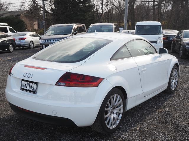 ＴＴクーペ ２．０ＴＦＳＩ　車検令和１０年１月　ナビ　テレビ　バックカメラ　ＥＴＣ（5枚目）