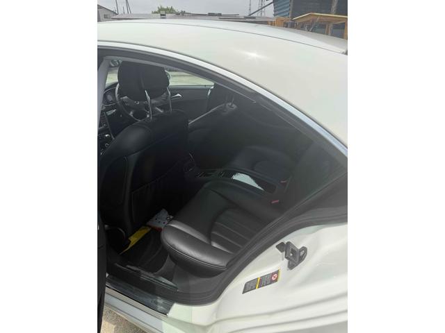 ＣＬＳクラス ＣＬＳ５００　ドライブレコーダー　ＥＴＣ　オートクルーズコントロール　アルミホイール　オートライト　ＨＩＤ　ヘッドライトウォッシャー　サンルーフ　ＡＴ　シートヒーター　キーレスエントリー　盗難防止システム（23枚目）