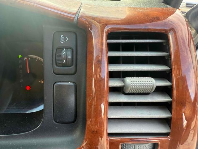 ハイエースバン 　ＤＸ　４ＷＤ　ＥＴＣ　クリアランスソナー　スライドドア　ＡＴ　アルミホイール　ＣＤ　ＭＤ　エアコン　運転席エアバッグ（6枚目）