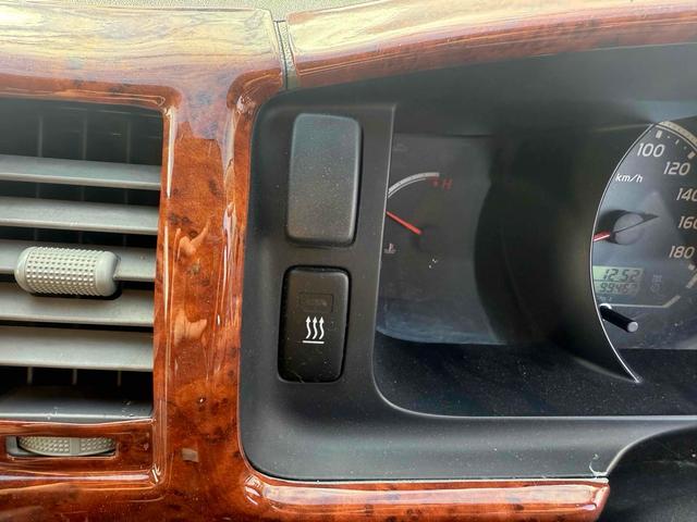 ハイエースバン 　ＤＸ　４ＷＤ　ＥＴＣ　クリアランスソナー　スライドドア　ＡＴ　アルミホイール　ＣＤ　ＭＤ　エアコン　運転席エアバッグ（7枚目）