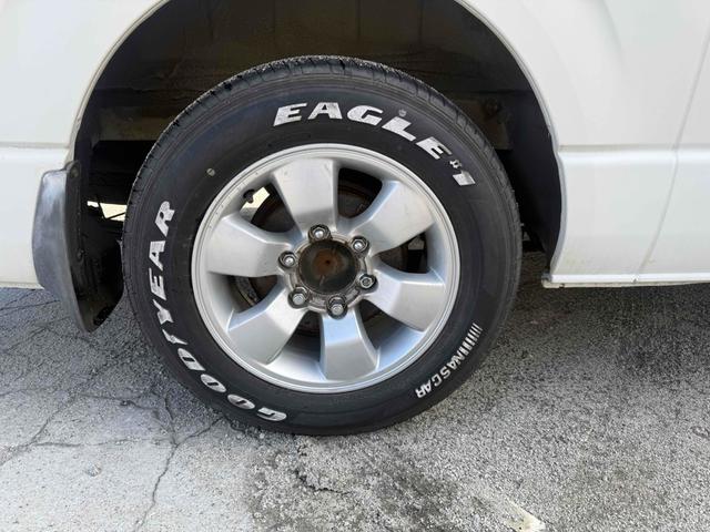 ハイエースバン 　ＤＸ　４ＷＤ　ＥＴＣ　クリアランスソナー　スライドドア　ＡＴ　アルミホイール　ＣＤ　ＭＤ　エアコン　運転席エアバッグ（21枚目）