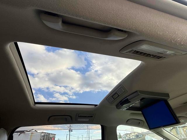 エスティマハイブリッド G 4WD ETC ナビ オートクルーズコントロール パークアシスト 両側電動スライドドア オートライト HID サンルーフ スマートキー 電動格納ミラー 後席モニター 3列シート パワーシート CVT(27枚目)