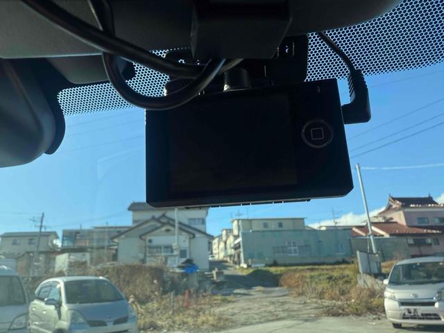 �h���C�u���R�[�_�[�����Ă��܂��I�������̂��N�����Ă��܂�����B����Ȏ��ɐS���������ɂȂ�̂��A�^�]�̋L�^���f���Ɖ��ŋL�^����h���C�u���R�[�_�[�ł��B