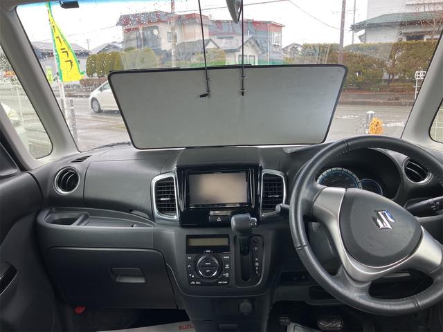 スペーシアカスタム ＸＳ　４ＷＤ　両側スライド・片側電動　ナビ　ＴＶ　オートライト　ＨＩＤ　スマートキー　アイドリングストップ　電動格納ミラー　シートヒーター　ベンチシート　ＣＶＴ　盗難防止システム　ＡＢＳ　ＣＤ（6枚目）