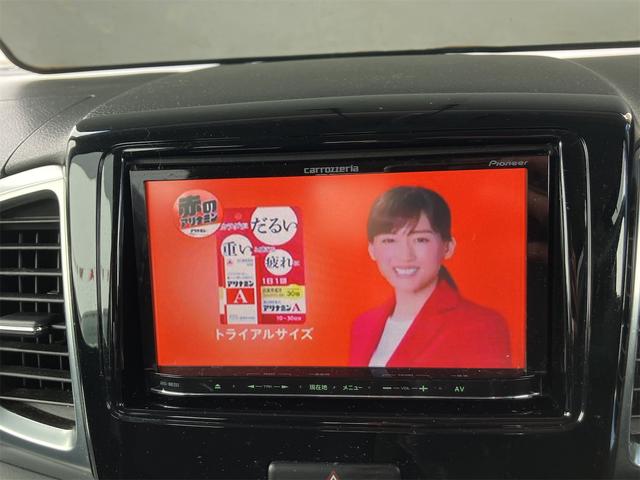 スペーシアカスタム ＸＳ　４ＷＤ　両側スライド・片側電動　ナビ　ＴＶ　オートライト　ＨＩＤ　スマートキー　アイドリングストップ　電動格納ミラー　シートヒーター　ベンチシート　ＣＶＴ　盗難防止システム　ＡＢＳ　ＣＤ（9枚目）