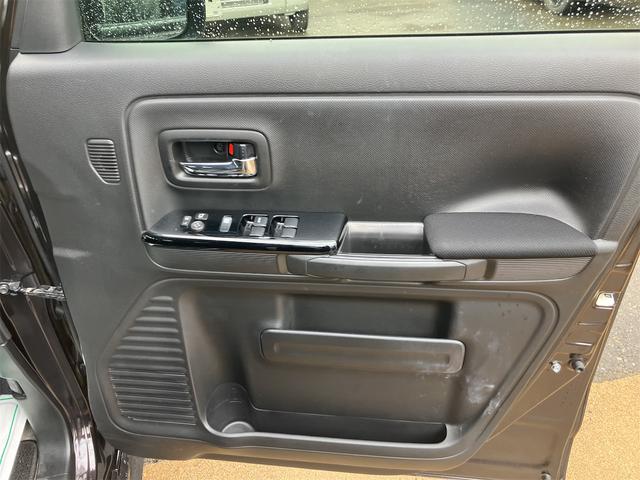 スペーシアカスタム ハイブリッドＧＳ　４ＷＤ　両側スライド・片側電動　クリアランスソナー　オートクルーズコントロール　レーンアシスト　衝突被害軽減システム　オートライト　ＬＥＤヘッドランプ　スマートキー　アイドリングストップ（31枚目）