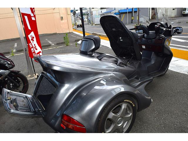 スズキ 　可動式ロングウインドシールド、バックモーター、ＥＴＣ（12枚目）