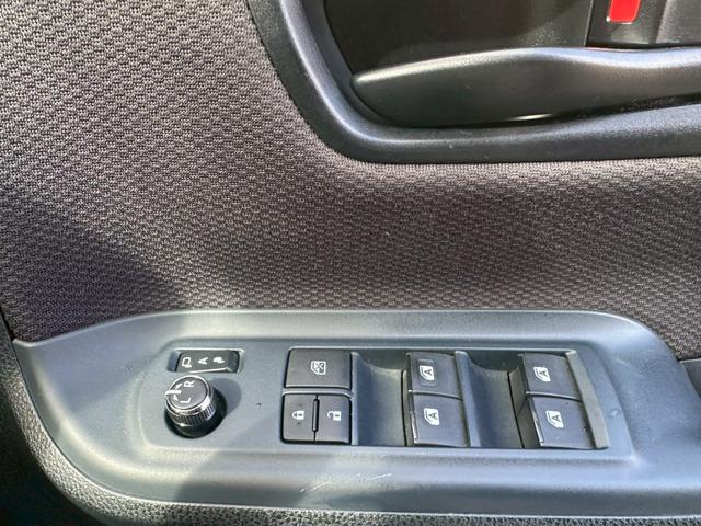 ヴォクシー ハイブリッドＸ　アルパイン１０インチナビ・１１．４インチフリップダウンモニター・両側電動スライドドア・寒冷地仕様・バックモニター・ＥＴＣ（20枚目）