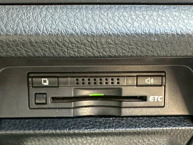 ヴォクシー ハイブリッドＸ　アルパイン１０インチナビ・１１．４インチフリップダウンモニター・両側電動スライドドア・寒冷地仕様・バックモニター・ＥＴＣ（22枚目）