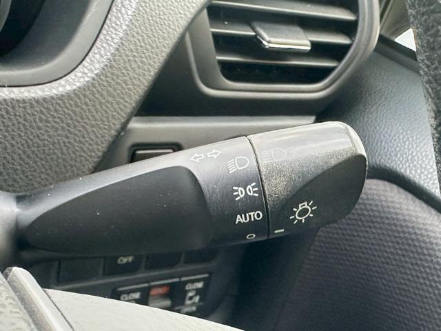 ヴォクシー ハイブリッドＸ　アルパイン１０インチナビ・１１．４インチフリップダウンモニター・両側電動スライドドア・寒冷地仕様・バックモニター・ＥＴＣ（26枚目）