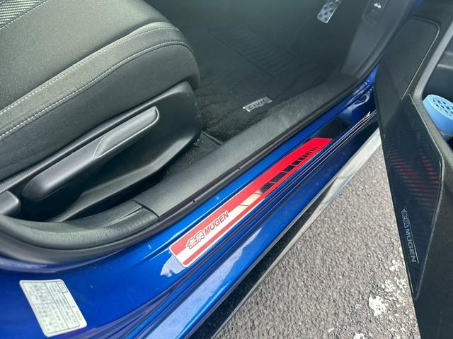 シビック ハッチバック ホンダセンシング ★純正フルエアロ・純正ナビ・フルセグTV・ETC・ホンダセンシング・バックモニター・パドルシフト・スマートプッシュスタート・シートヒーター★(12枚目)