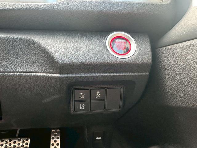 シビック ハッチバック ホンダセンシング ★純正フルエアロ・純正ナビ・フルセグTV・ETC・ホンダセンシング・バックモニター・パドルシフト・スマートプッシュスタート・シートヒーター★(14枚目)