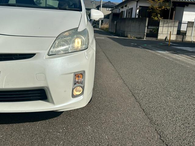 プリウス S 純正ナビ・バックモニター・ETC(4枚目)