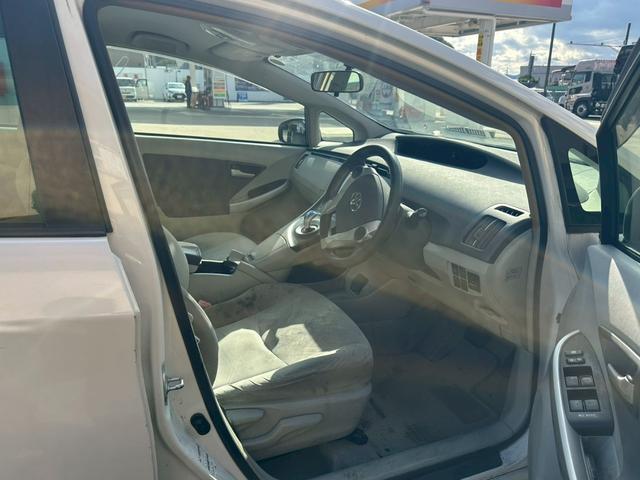 プリウス S 純正ナビ・バックモニター・ETC(9枚目)