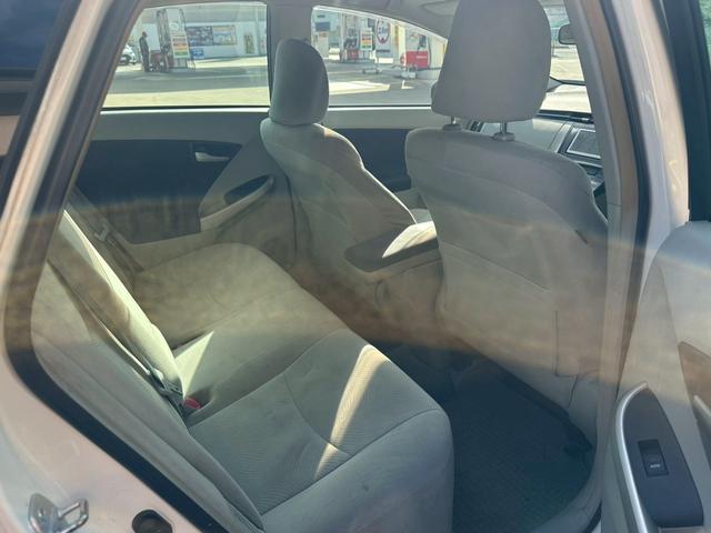 プリウス S 純正ナビ・バックモニター・ETC(11枚目)