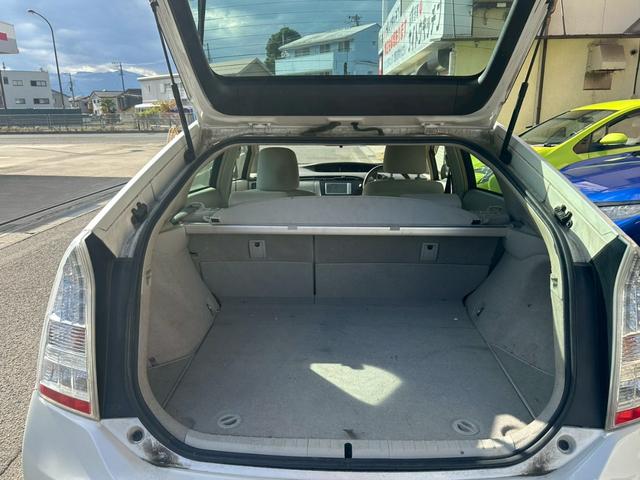 プリウス S 純正ナビ・バックモニター・ETC(13枚目)