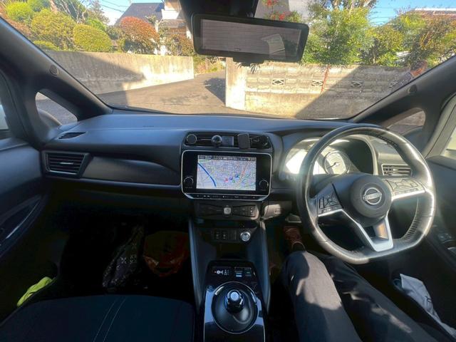 リーフ Ｘ　純正ナビ・アラウンドビューモニター・ＥＴＣ２．０・デジタルインナーミラー・シートヒーター・ステアリングヒーター・ワンオーナー（6枚目）