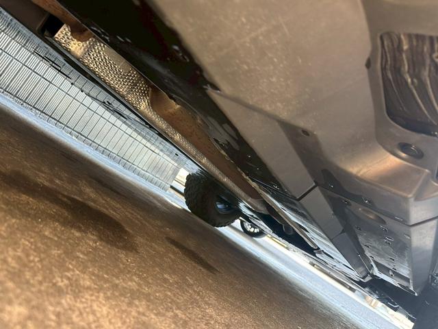 ＲＡＶ４ アドベンチャー　４ＷＤ・純正９インチナビ・フルセグＴＶ・ＴＲＤフロントエアロ・シートヒーター＆ベンチレーション・バックモニター・ＥＴＣ・ワンオーナー（5枚目）