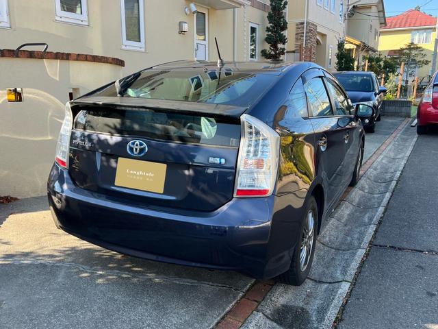 プリウス Ｓ　ＬＥＤエディション　純正ナビ・バックモニター・ＥＴＣ・ＬＥＤヘッドライト（3枚目）