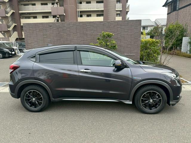 ヴェゼル ハイブリッドＸ・ホンダセンシング　寒冷地仕様・シートヒーター・純正ナビ・ＴＶ・バックモニター・フルセグ・ホンダセンシング・４ＷＤ・スマートプッシュスタート（2枚目）