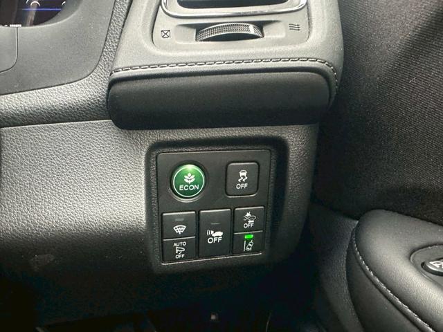 ヴェゼル ハイブリッドＸ・ホンダセンシング　寒冷地仕様・シートヒーター・純正ナビ・ＴＶ・バックモニター・フルセグ・ホンダセンシング・４ＷＤ・スマートプッシュスタート（12枚目）