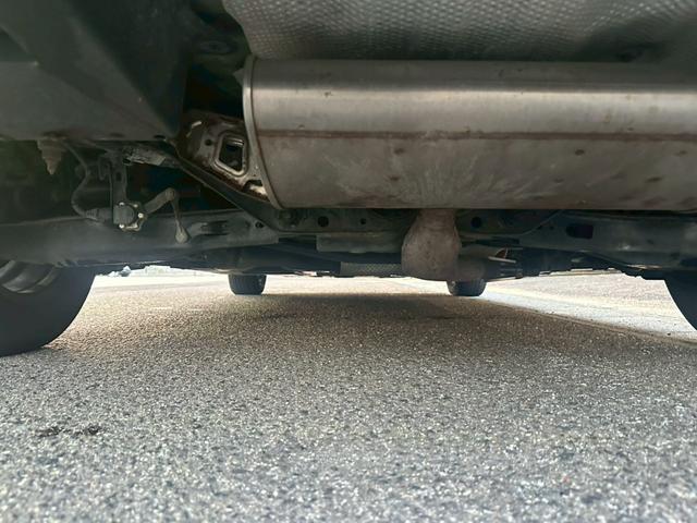 プリウス A ★純正9インチナビ・バックモニター・フルセグ・4WD・ブラインドスポットモニター・ヘッドアップディスプレイ・Bluetooth・LEDヘッドライト・オートハイビーム・スマートプッシュスタート★(15枚目)