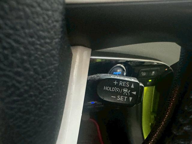 プリウス A ★純正9インチナビ・バックモニター・フルセグ・4WD・ブラインドスポットモニター・ヘッドアップディスプレイ・Bluetooth・LEDヘッドライト・オートハイビーム・スマートプッシュスタート★(25枚目)