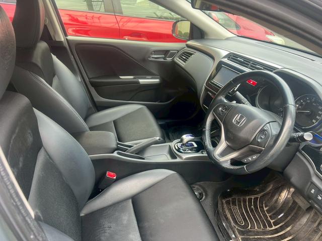 グレイス ハイブリッドＥＸ　純正ナビ・フルセグＴＶ・バックモニター・ＥＴＣ・ワンオーナー・ＬＥＤヘッドライト・寒冷地仕様・シートヒーター（6枚目）