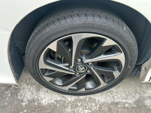 ヴォクシー ハイブリッドZS 煌II 10インチ純正ナビ・11.4インチフリップダウンモニター・両側電動スライドドア・シートヒーター・ワンオーナー・LEDヘッドライト・バックモニター・ETC(4枚目)