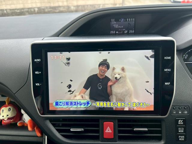ヴォクシー ハイブリッドZS 煌II 10インチ純正ナビ・11.4インチフリップダウンモニター・両側電動スライドドア・シートヒーター・ワンオーナー・LEDヘッドライト・バックモニター・ETC(11枚目)