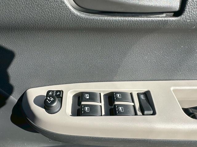 パッソ モーダ　Ｓ　純正ナビ・フルセグＴＶ・ＬＥＤヘッドライト・バックモニター・ＥＴＣ・寒冷地仕様（20枚目）