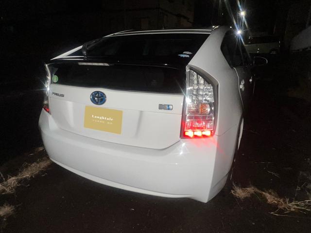 プリウス G 純正ナビ・LEDヘッドライト・バックモニター・ETC(3枚目)