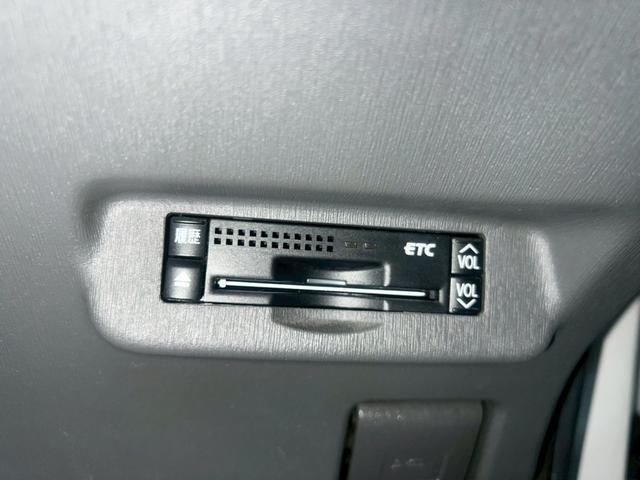 プリウス G 純正ナビ・LEDヘッドライト・バックモニター・ETC(10枚目)