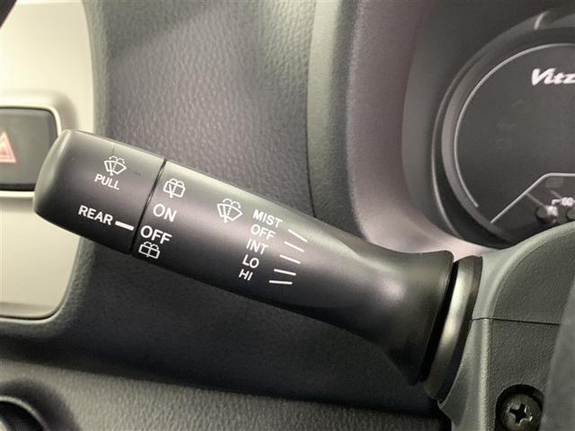 ヴィッツ F(18枚目)