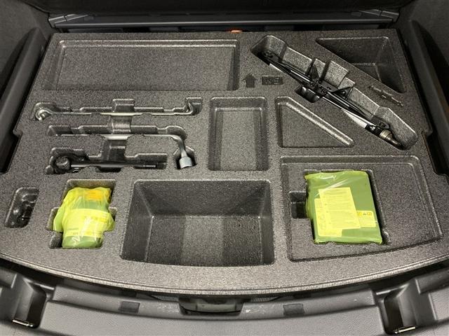 カローラツーリング ハイブリッド　Ｓ（12枚目）