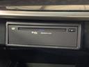 助手席側グローブBOX内にCD/DVDプレイヤー搭載