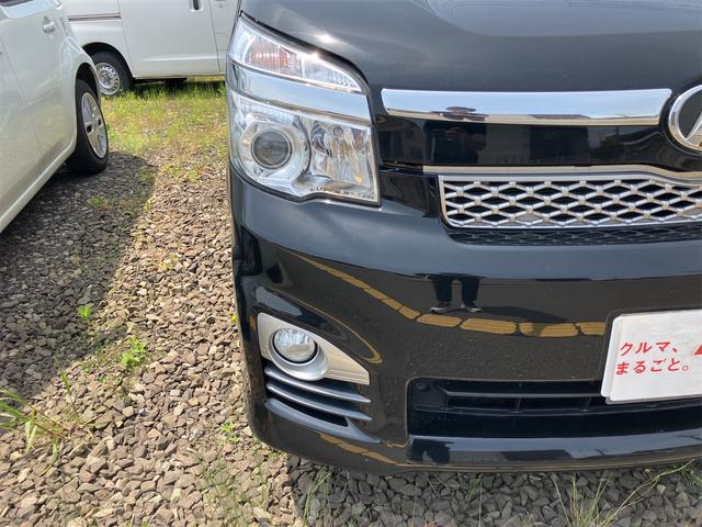 ヴォクシー ＺＳ　４ＷＤ　ドライブレコーダー　ＥＴＣ　両側電動スライドドア　ＨＩＤ　スマートキー　電動格納ミラー　３列シート　ＣＶＴ　アルミホイール　盗難防止システム　衝突安全ボディ　ＡＢＳ　エアコン（33枚目）