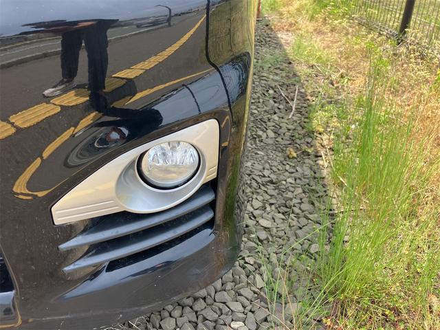 ヴォクシー ＺＳ　４ＷＤ　ドライブレコーダー　ＥＴＣ　両側電動スライドドア　ＨＩＤ　スマートキー　電動格納ミラー　３列シート　ＣＶＴ　アルミホイール　盗難防止システム　衝突安全ボディ　ＡＢＳ　エアコン（36枚目）