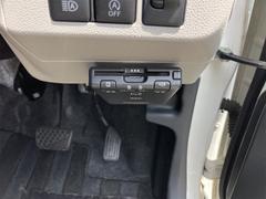 今では必需品のＥＴＣも付いております。高速道路での出入りもスムーズ。渋滞緩和にもなりエコにも繋がります。 5