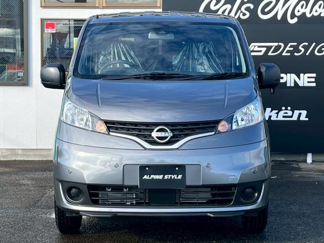 ＮＶ２００バネットバン ＧＸ　登録済未使用車　ＡＬＰＩＮＥ７インチディスプレイオーディオ　バックカメラ　アルパインＥＴＣ　運転席シートヒーター　６：４分割シート　小窓　純正フロアマット　寒冷地仕様（6枚目）