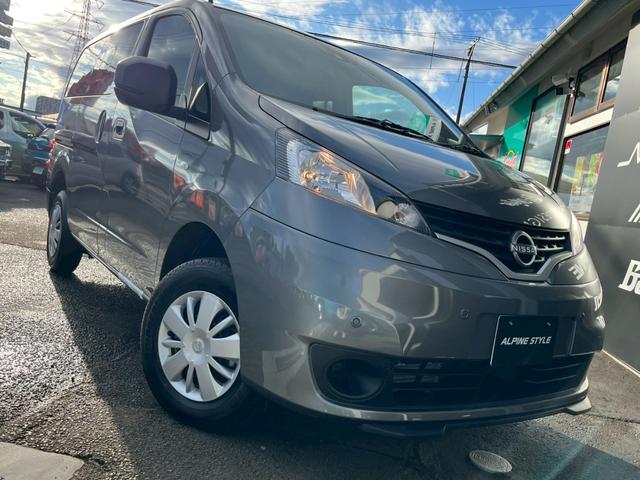 ＮＶ２００バネットバン ＧＸ　登録済未使用車　ＡＬＰＩＮＥ７インチディスプレイオーディオ　バックカメラ　アルパインＥＴＣ　運転席シートヒーター　６：４分割シート　小窓　純正フロアマット　寒冷地仕様（13枚目）