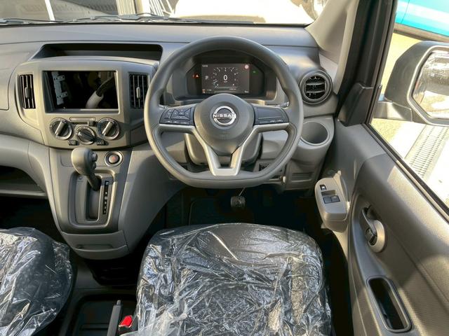 ＮＶ２００バネットバン ＧＸ　登録済未使用車　ＡＬＰＩＮＥ７インチディスプレイオーディオ　バックカメラ　アルパインＥＴＣ　運転席シートヒーター　６：４分割シート　小窓　純正フロアマット　寒冷地仕様（21枚目）