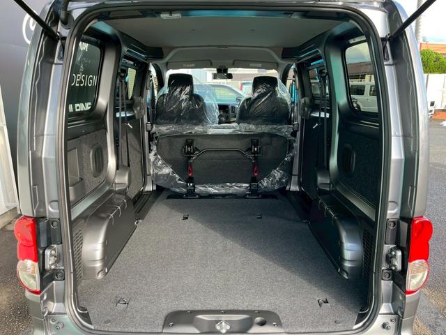 ＮＶ２００バネットバン ＧＸ　登録済未使用車　ＡＬＰＩＮＥ７インチディスプレイオーディオ　バックカメラ　アルパインＥＴＣ　運転席シートヒーター　６：４分割シート　小窓　純正フロアマット　寒冷地仕様（52枚目）