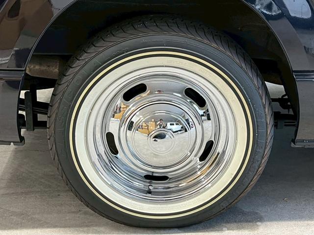 ハイエースバン ロングスーパーGL Carica Cal‘sMotor オリジナルカスタマイズカー 純正7インチナビ シーケンシャルLEDヘッドライト 全方位カメラ ETC クリアランスソナー ベットキット 専用シートカバー(7枚目)