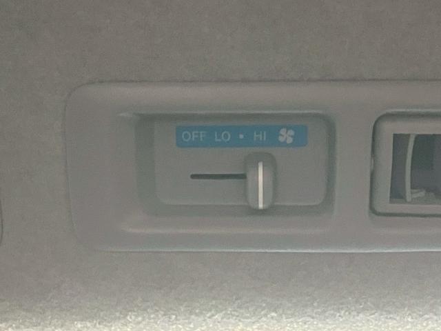 ハイエースバン ロングスーパーGL Carica Cal‘sMotor オリジナルカスタマイズカー 純正7インチナビ シーケンシャルLEDヘッドライト 全方位カメラ ETC クリアランスソナー ベットキット 専用シートカバー(63枚目)