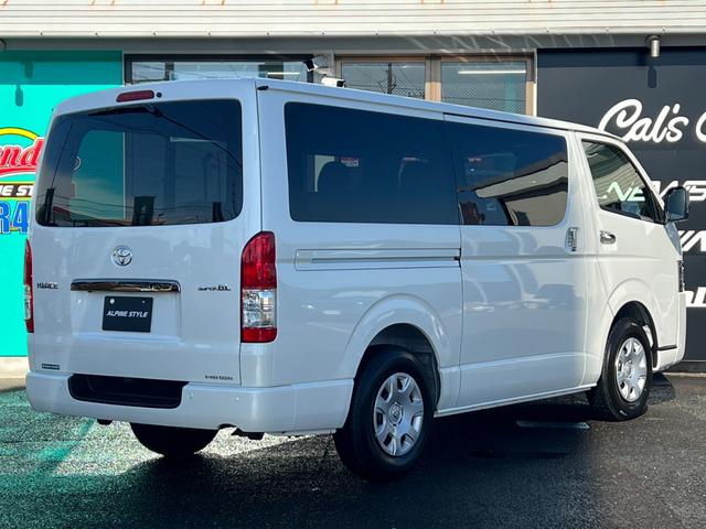 ハイエースバン スーパーＧＬ　ダークプライムＩＩ　ＡＬＰＩＮＥ１１インチナビ　パノラマミックビューモニター　両側パワースライドドア　ＥＴＣ２．０　ＨＤＭＩ　ＵＳＢ　リアヒーター　リアクーラー　フルセグテレビ（17枚目）