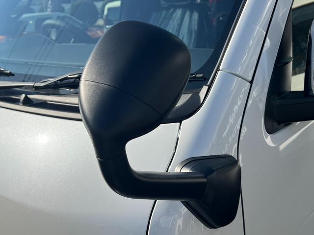 ハイエースバン スーパーＧＬ　ダークプライムＩＩ　ＡＬＰＩＮＥ１１インチナビ　パノラマミックビューモニター　両側パワースライドドア　ＥＴＣ２．０　ＨＤＭＩ　ＵＳＢ　リアヒーター　リアクーラー　フルセグテレビ（24枚目）