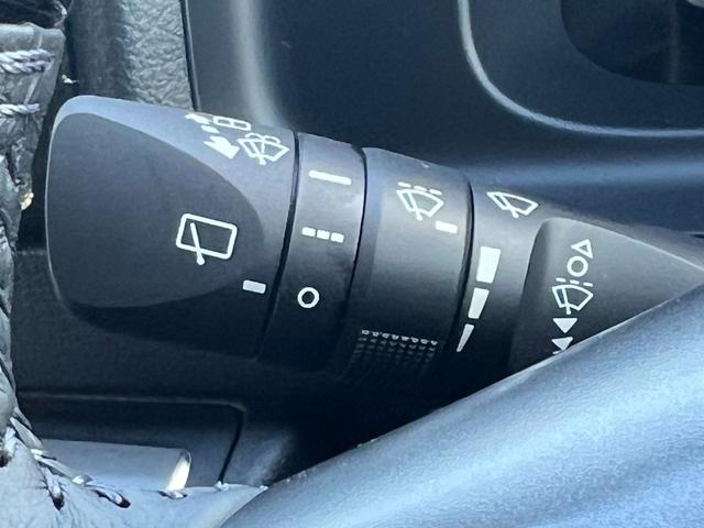 ハイエースバン スーパーＧＬ　ダークプライムＩＩ　ＡＬＰＩＮＥ１１インチナビ　パノラマミックビューモニター　両側パワースライドドア　ＥＴＣ２．０　ＨＤＭＩ　ＵＳＢ　リアヒーター　リアクーラー　フルセグテレビ（40枚目）