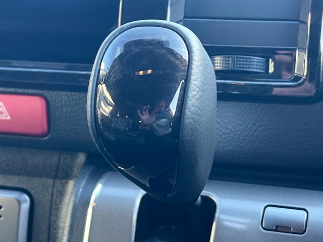 ハイエースバン スーパーＧＬ　ダークプライムＩＩ　ＡＬＰＩＮＥ１１インチナビ　パノラマミックビューモニター　両側パワースライドドア　ＥＴＣ２．０　ＨＤＭＩ　ＵＳＢ　リアヒーター　リアクーラー　フルセグテレビ（46枚目）